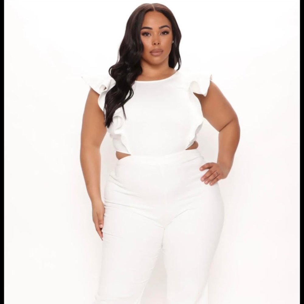 Fashion Nova Janis 2X 16-18 WHITE denim stretchy jumpsuit NEW!! Vacay Vibes!!